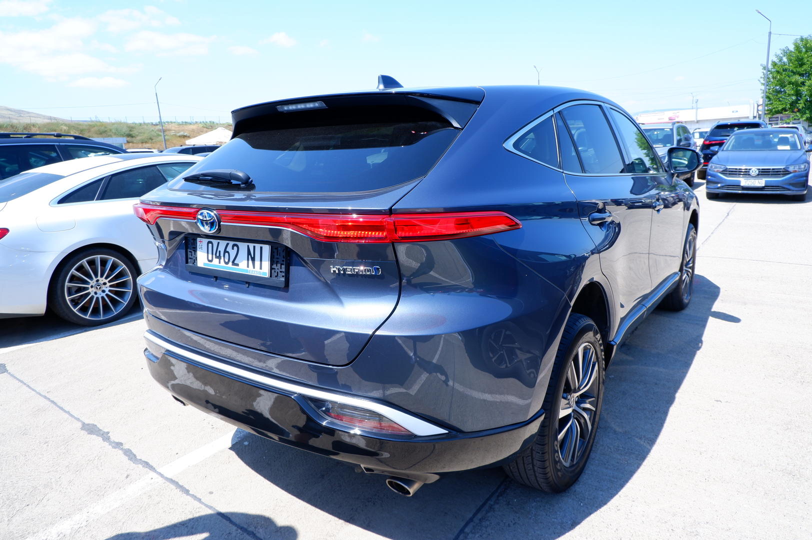 Toyota Venza 2022 — photo 2