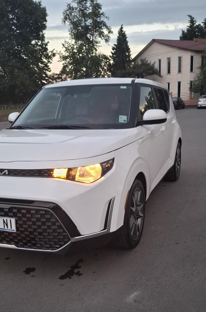 Kia Soul 2023 — photo 2