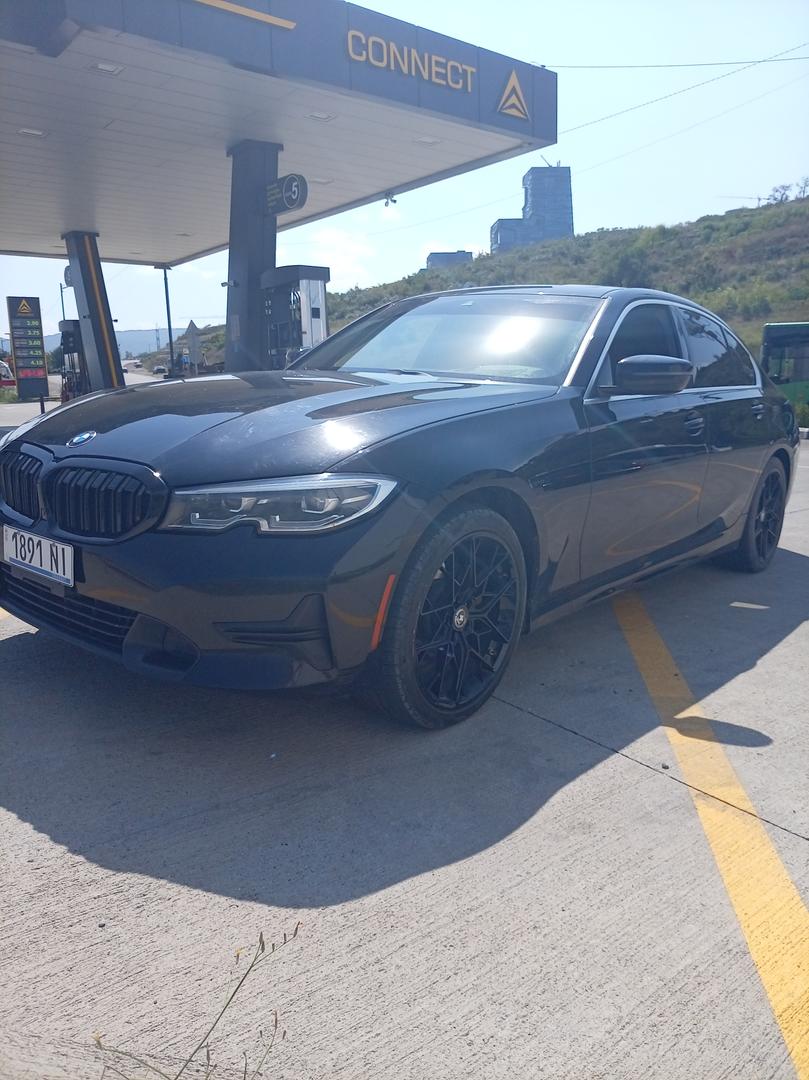 BMW 330 2021 — photo 2