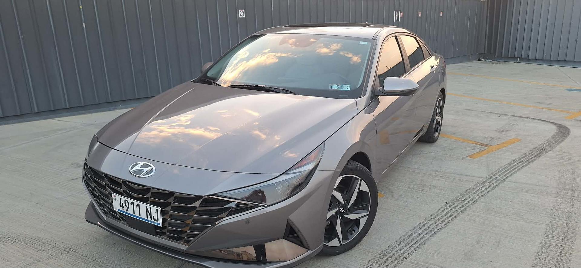 Hyundai Elantra