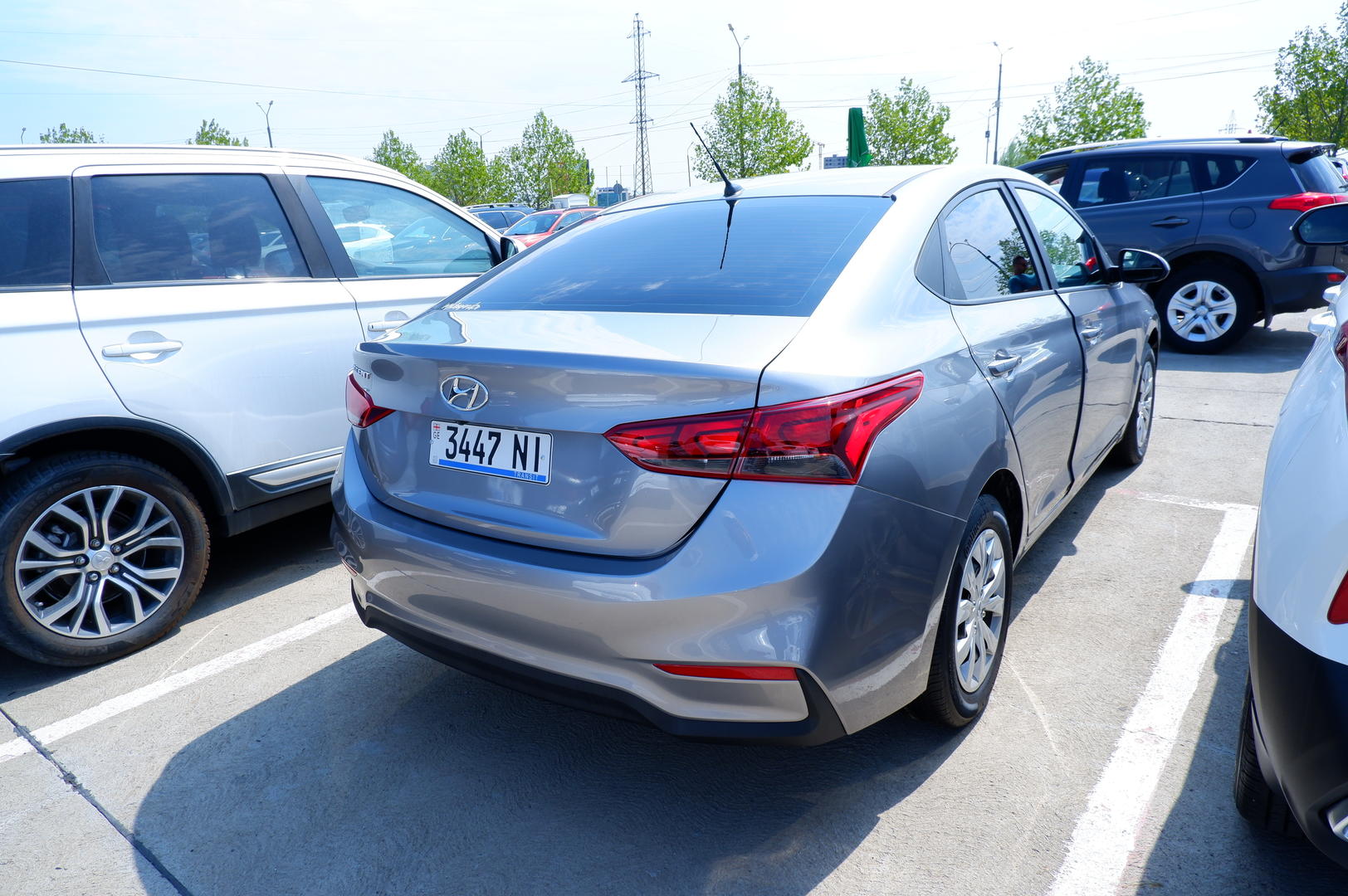 Hyundai Accent 2022 — photo 2