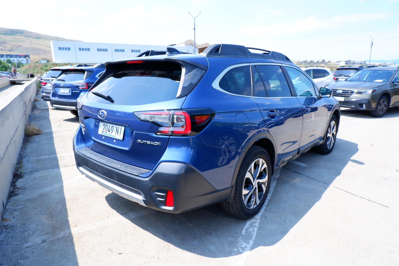 Subaru Outback 2020 — photo 2