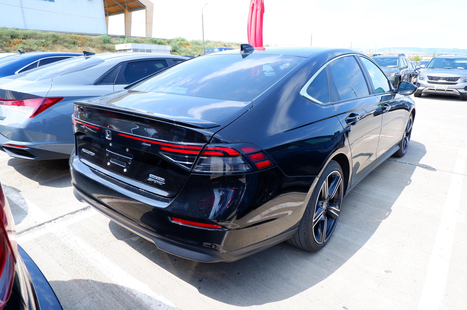 Honda Accord 2023 — photo 2
