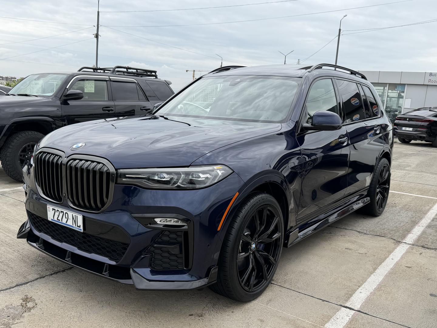 BMW X7 2027 — photo 2