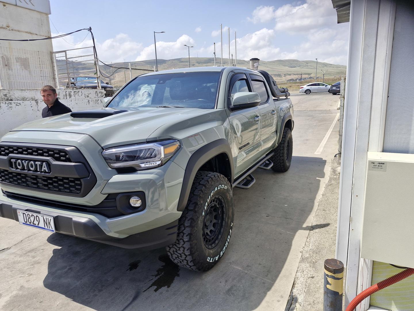Toyota Tacoma 2022 — photo 2
