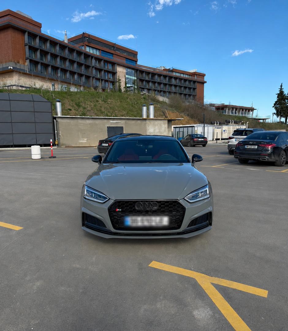Audi S5