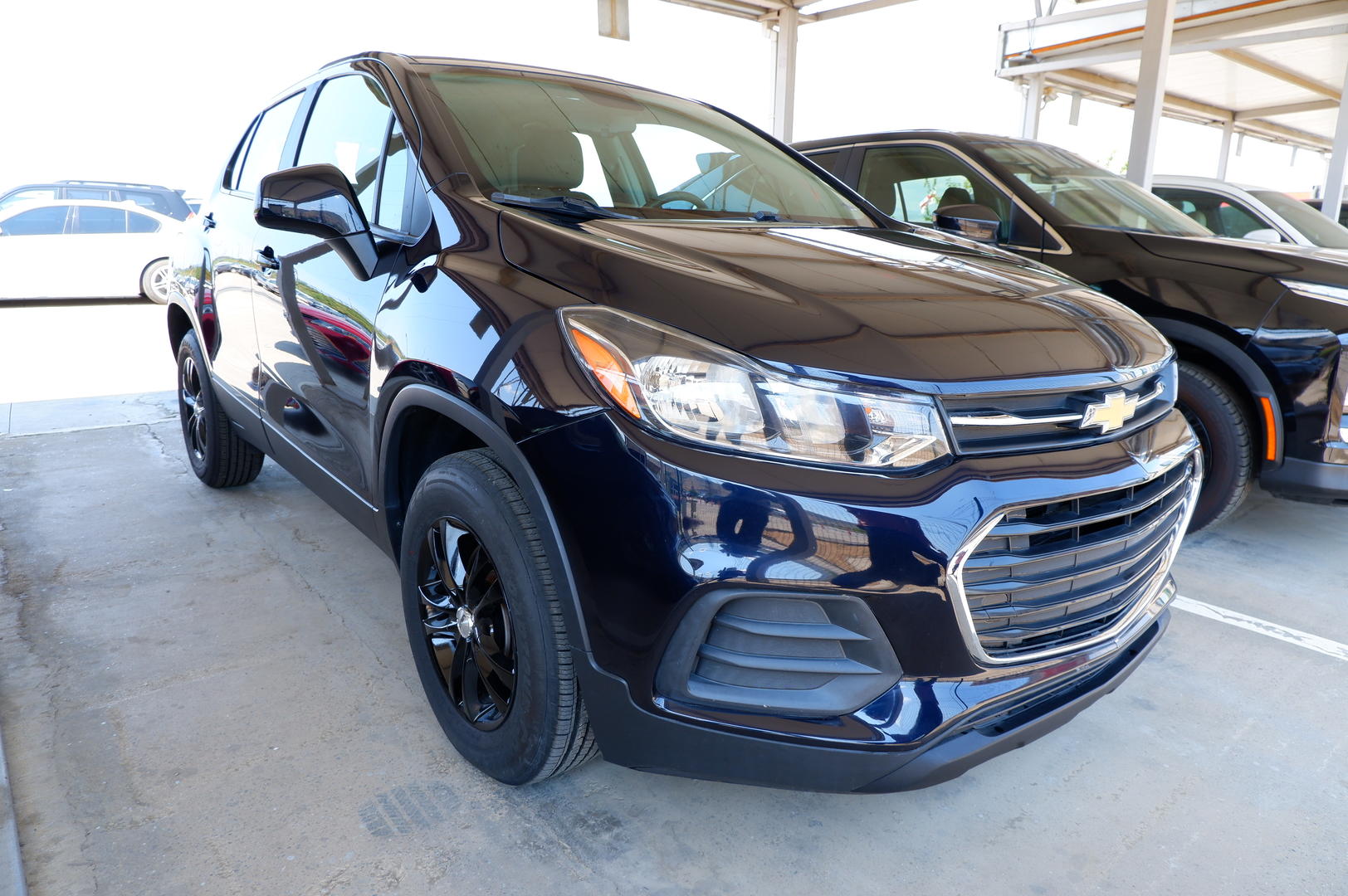 Chevrolet Trax 2021 — photo 2
