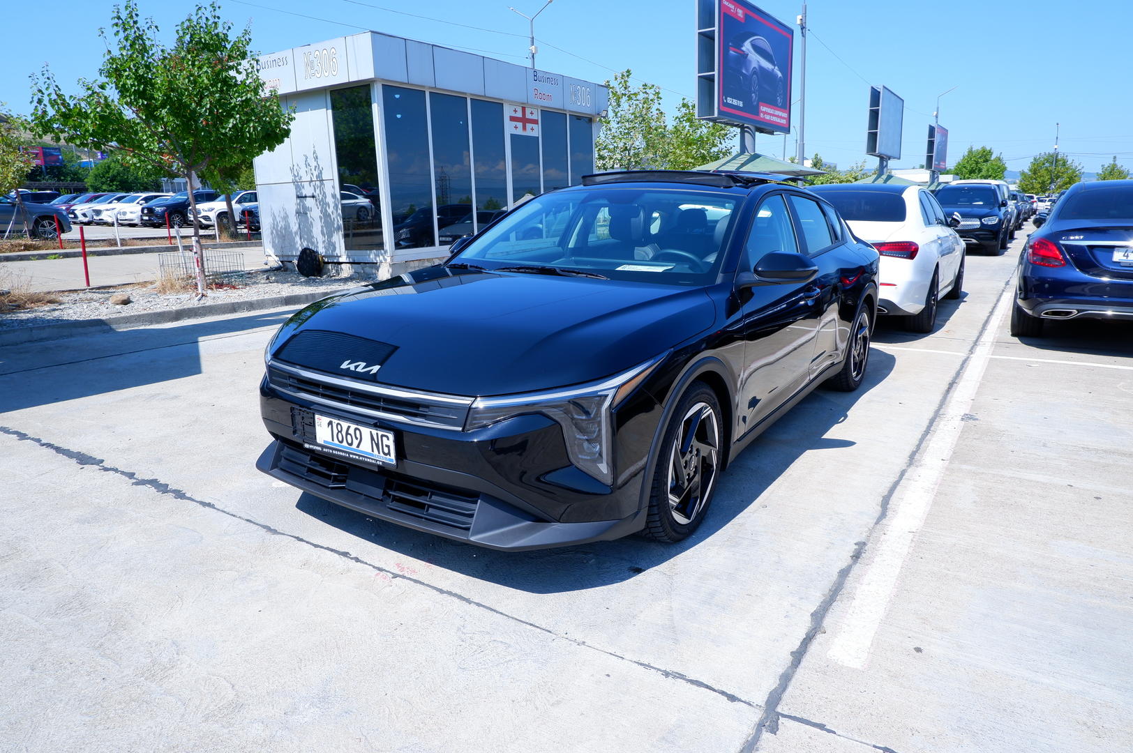 Kia K4