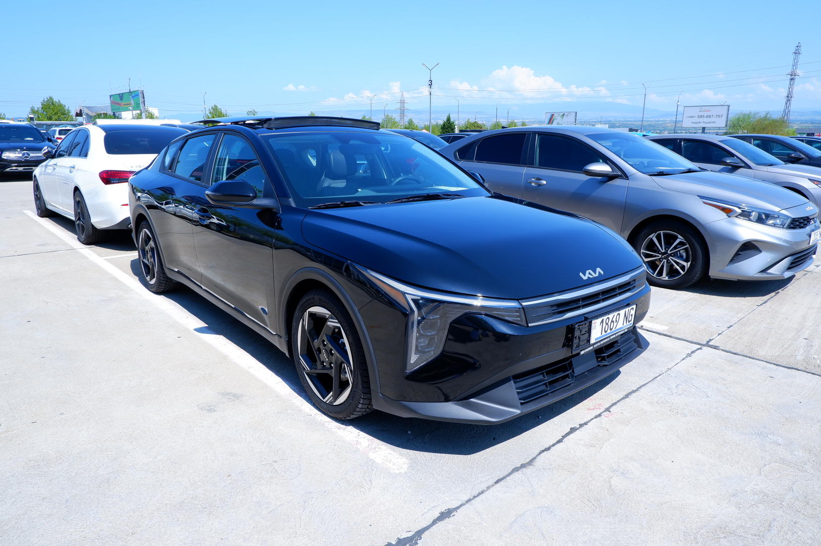 Kia K4 2025 — photo 2