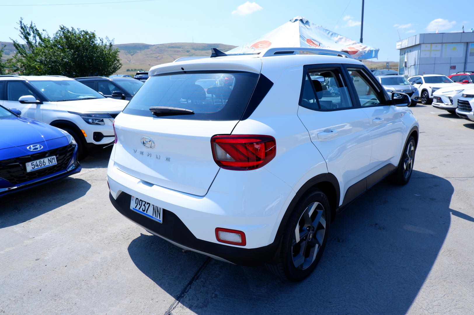 Hyundai Venue 2022 — photo 2