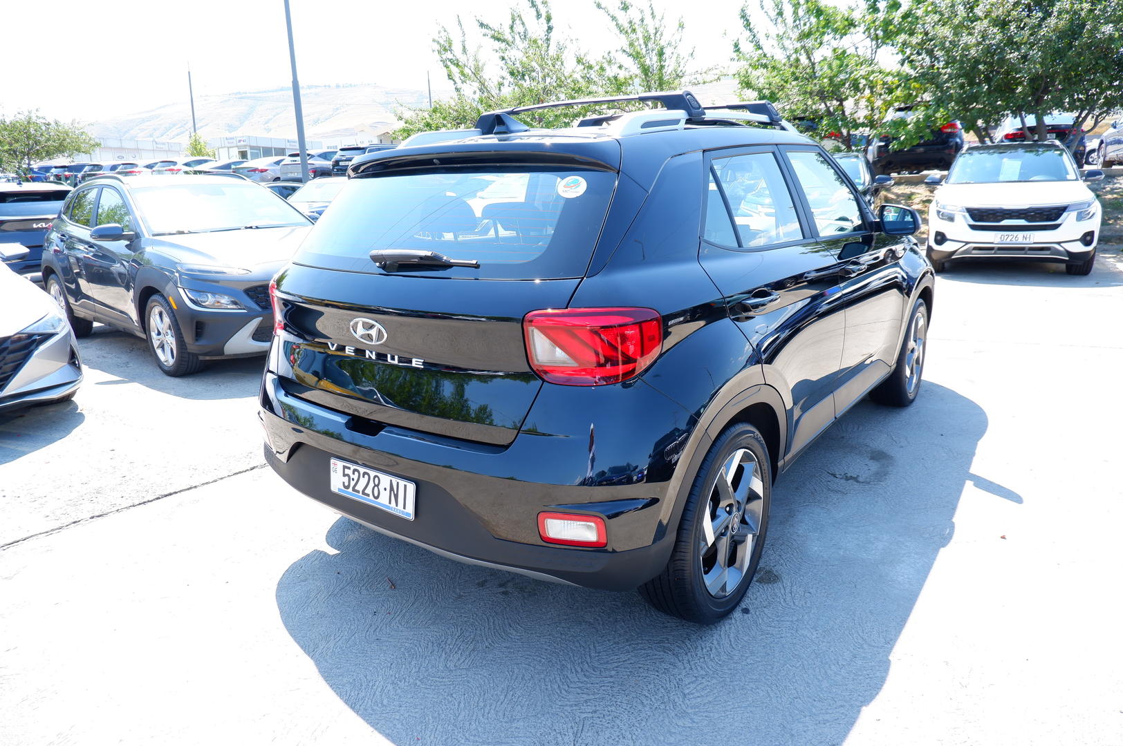 Hyundai Venue 2022 — photo 2