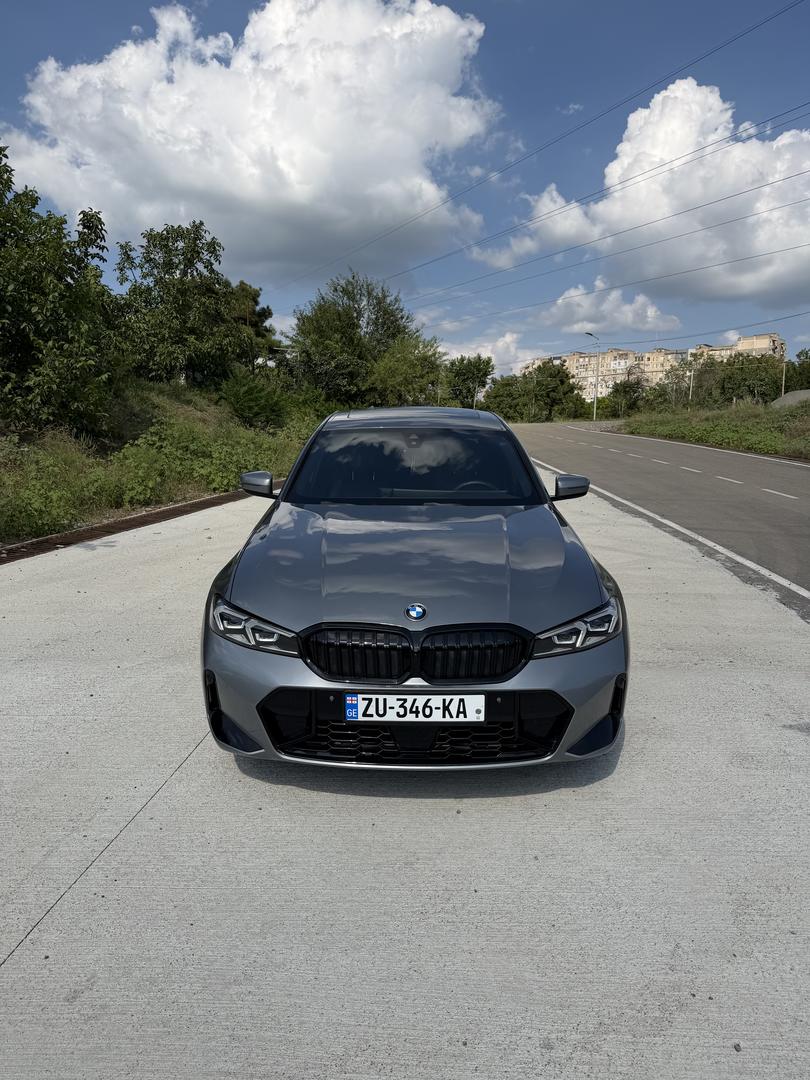BMW 330 2024 — photo 2