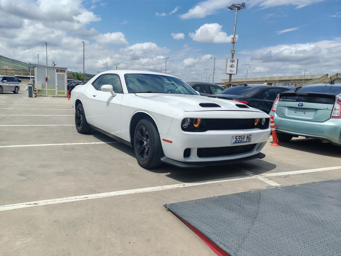 Dodge Challenger 2021 — photo 2
