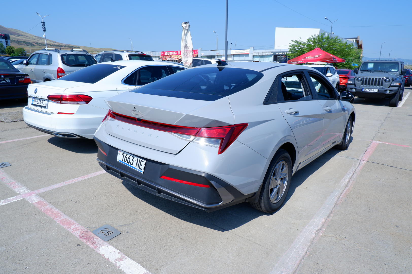 Hyundai Elantra 2024 — photo 2