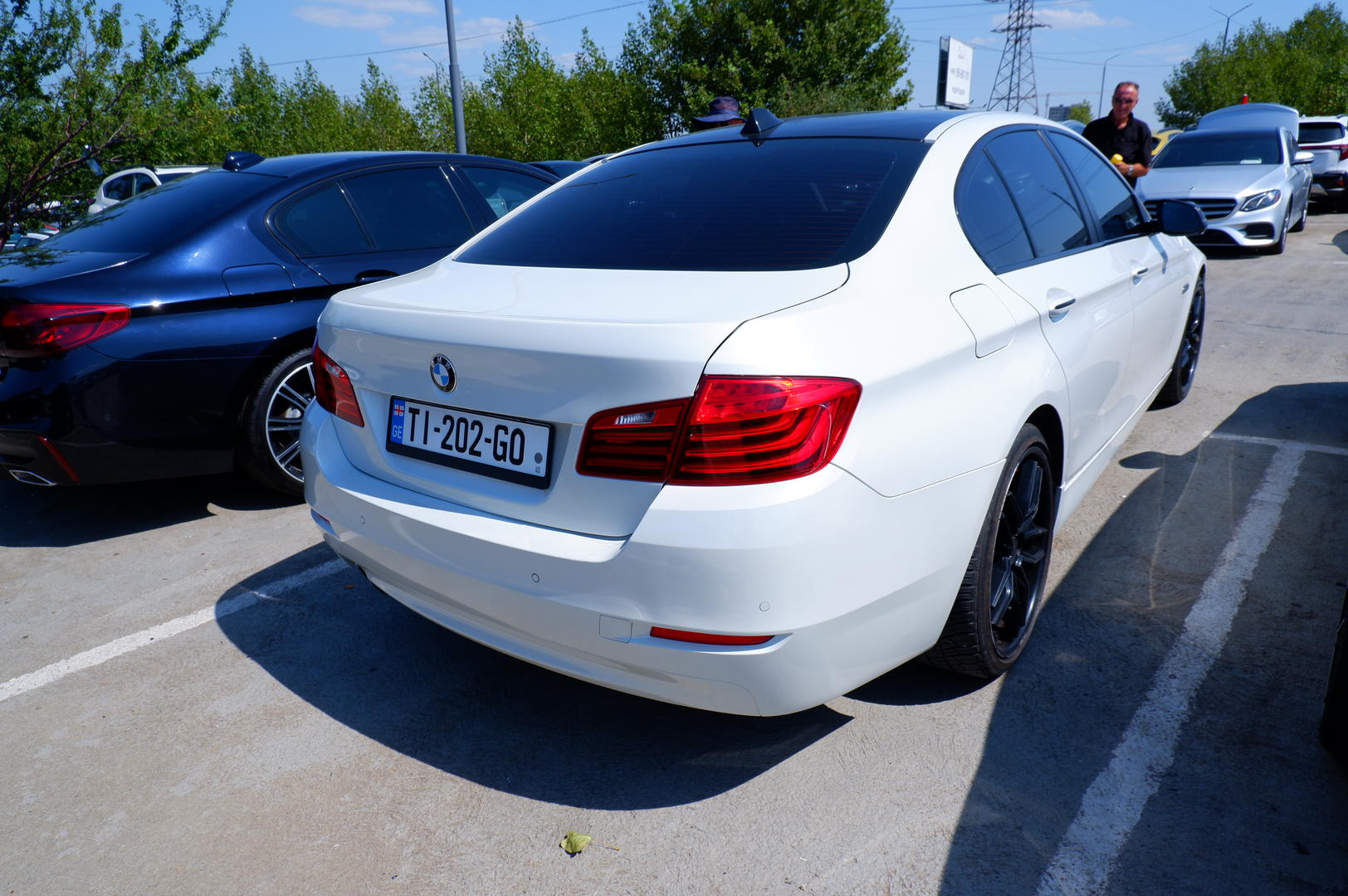 BMW 528 2015 — photo 2