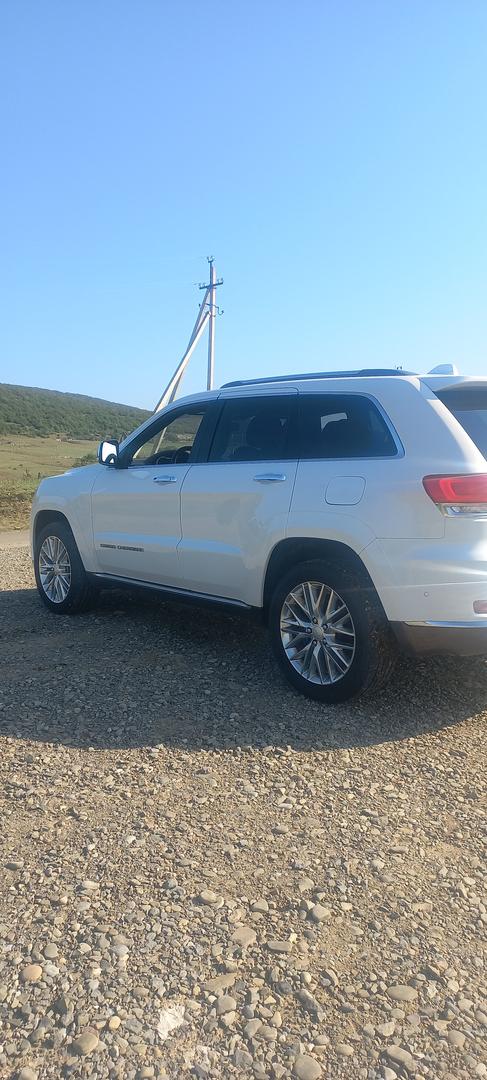 Jeep Grand Cherokee 2017 — photo 2