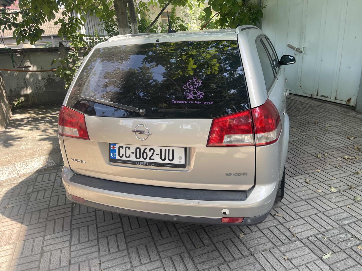 Opel Vectra 2008 — photo 2