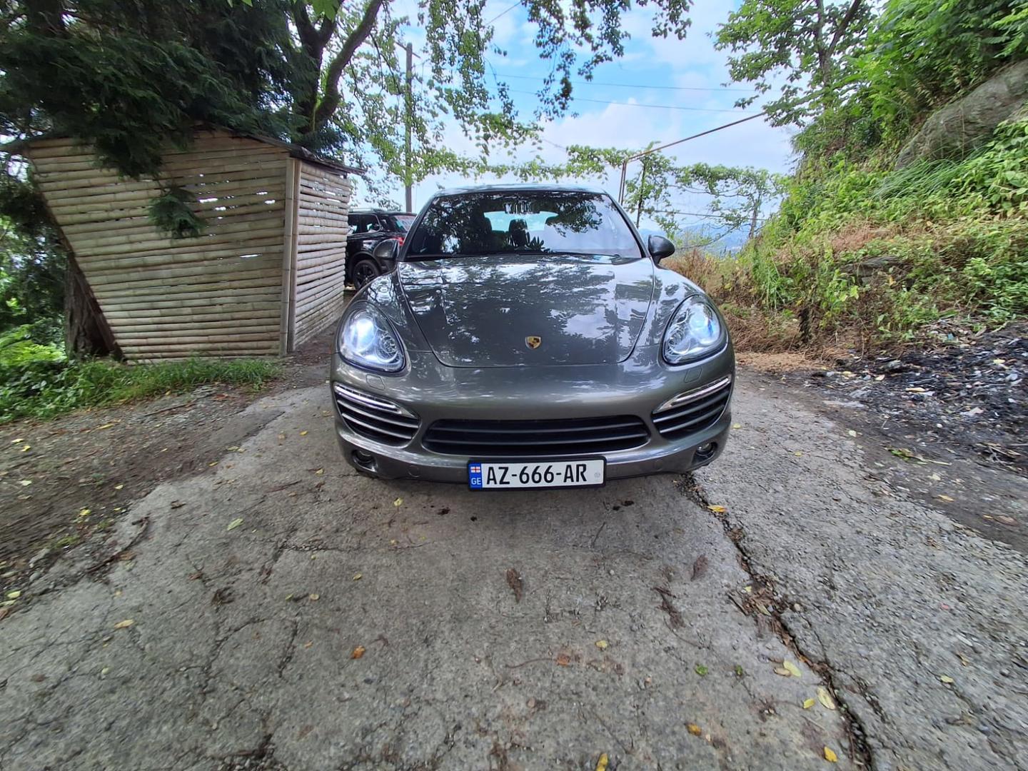 Porsche Cayenne 2014 — photo 2