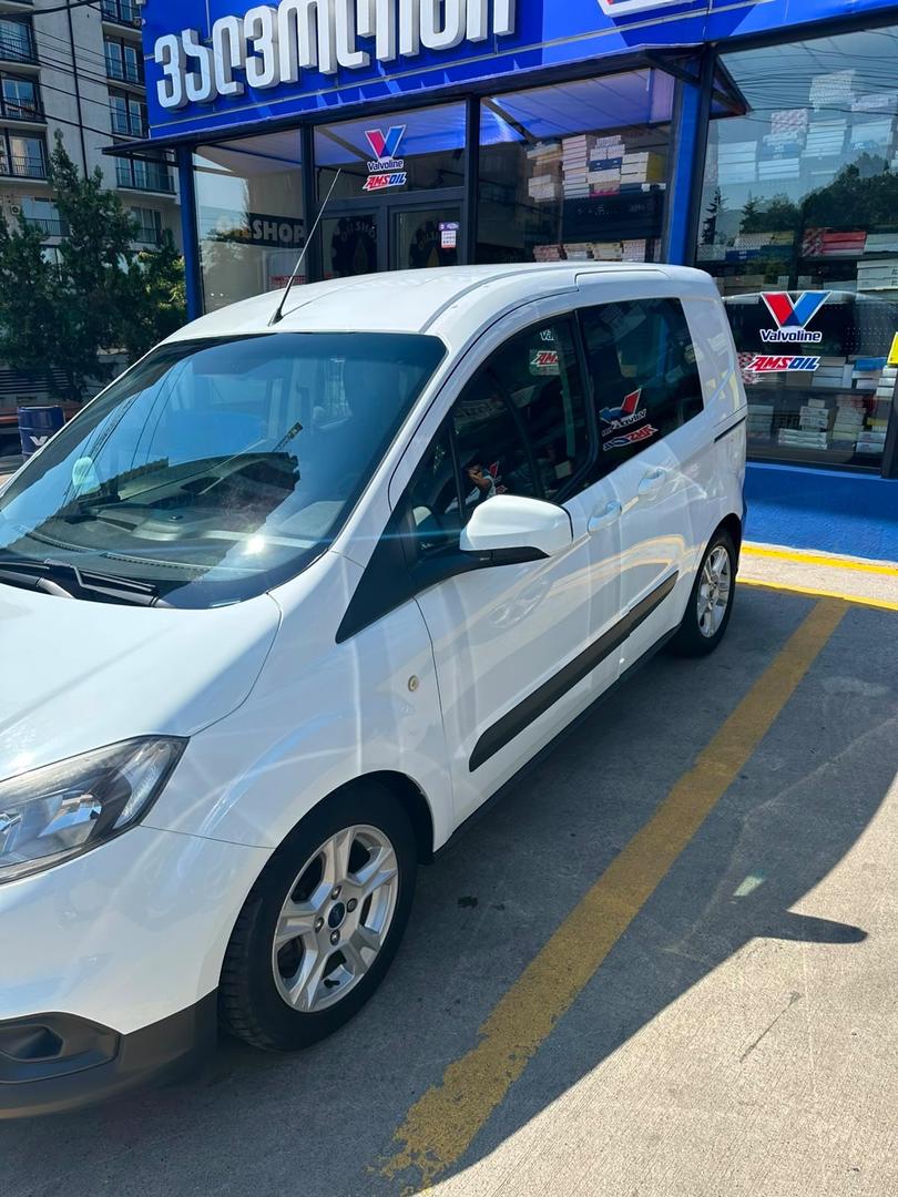 Ford Courier 2018 — photo 2