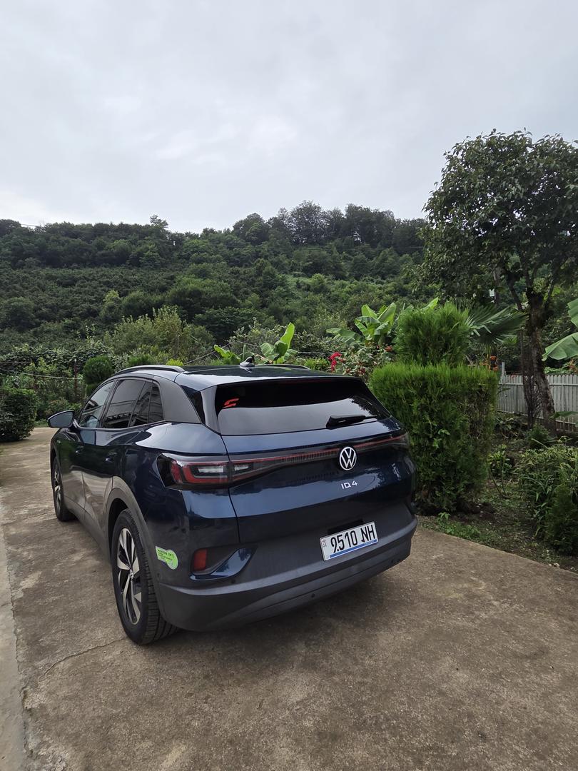Volkswagen ID.4 Pro 2023 — photo 2