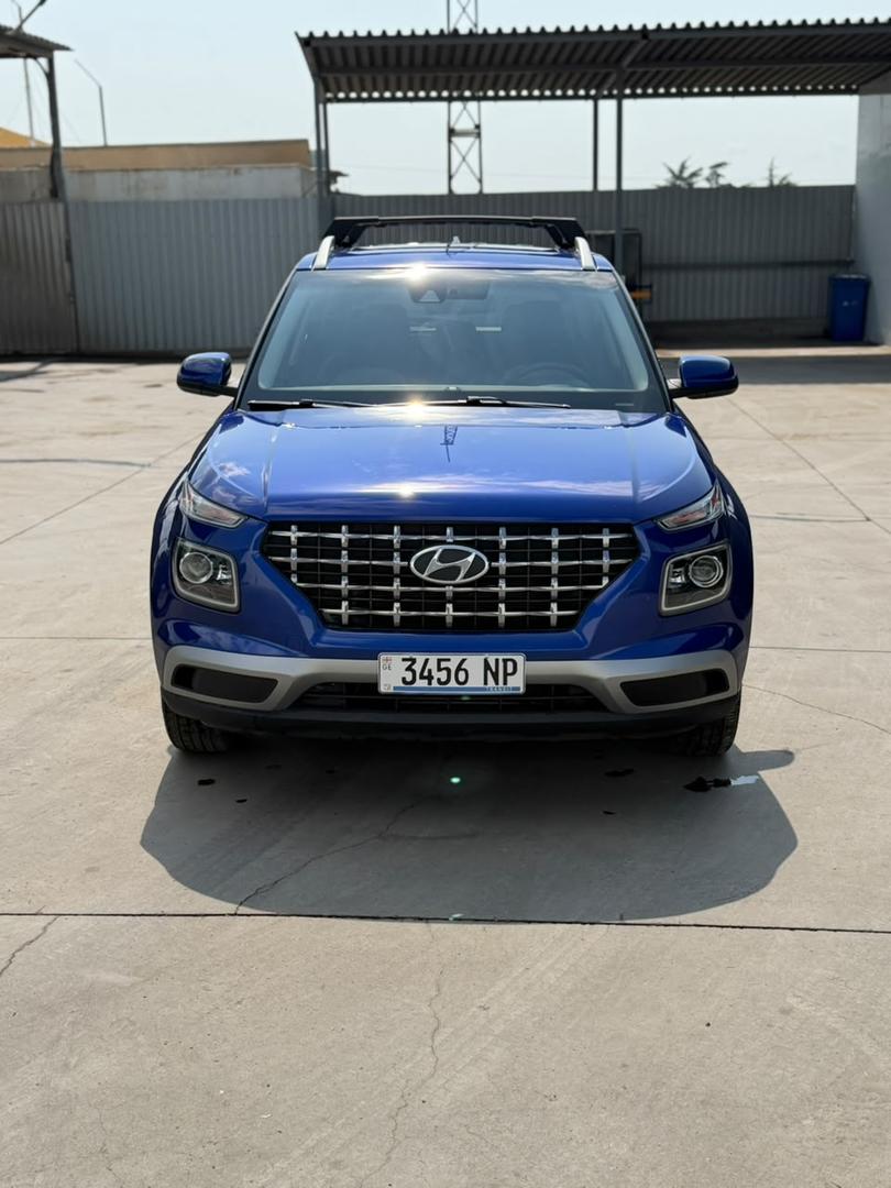 Hyundai Venue 2021 — photo 2