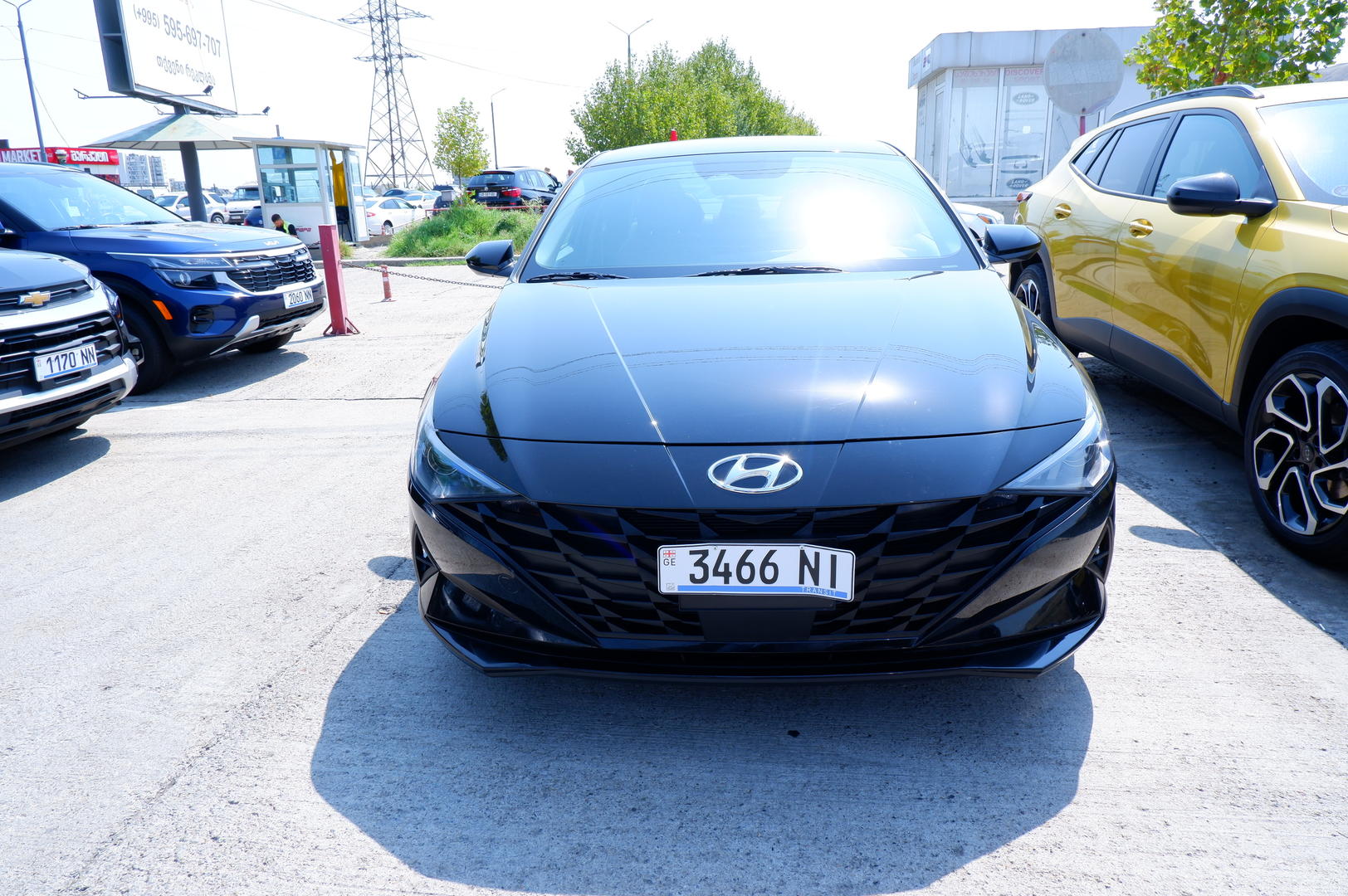 Hyundai Elantra 2023 — photo 2