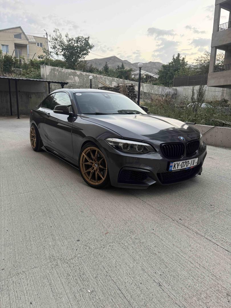 BMW 240