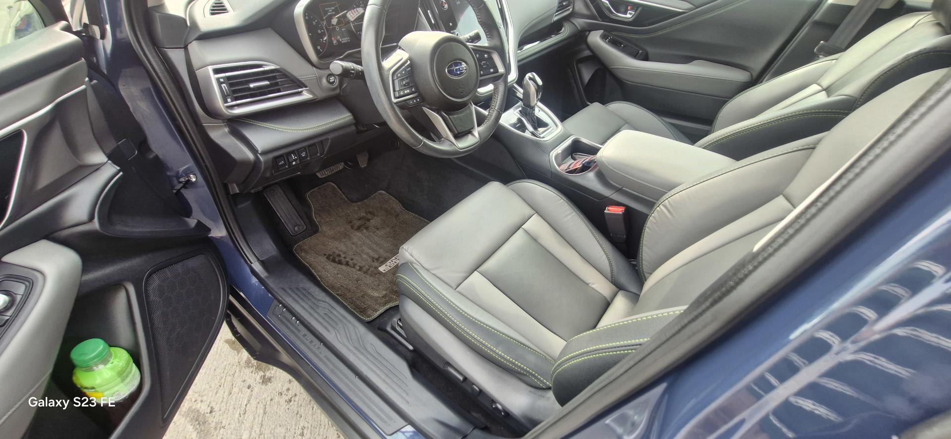 Subaru Outback 2023 — photo 2