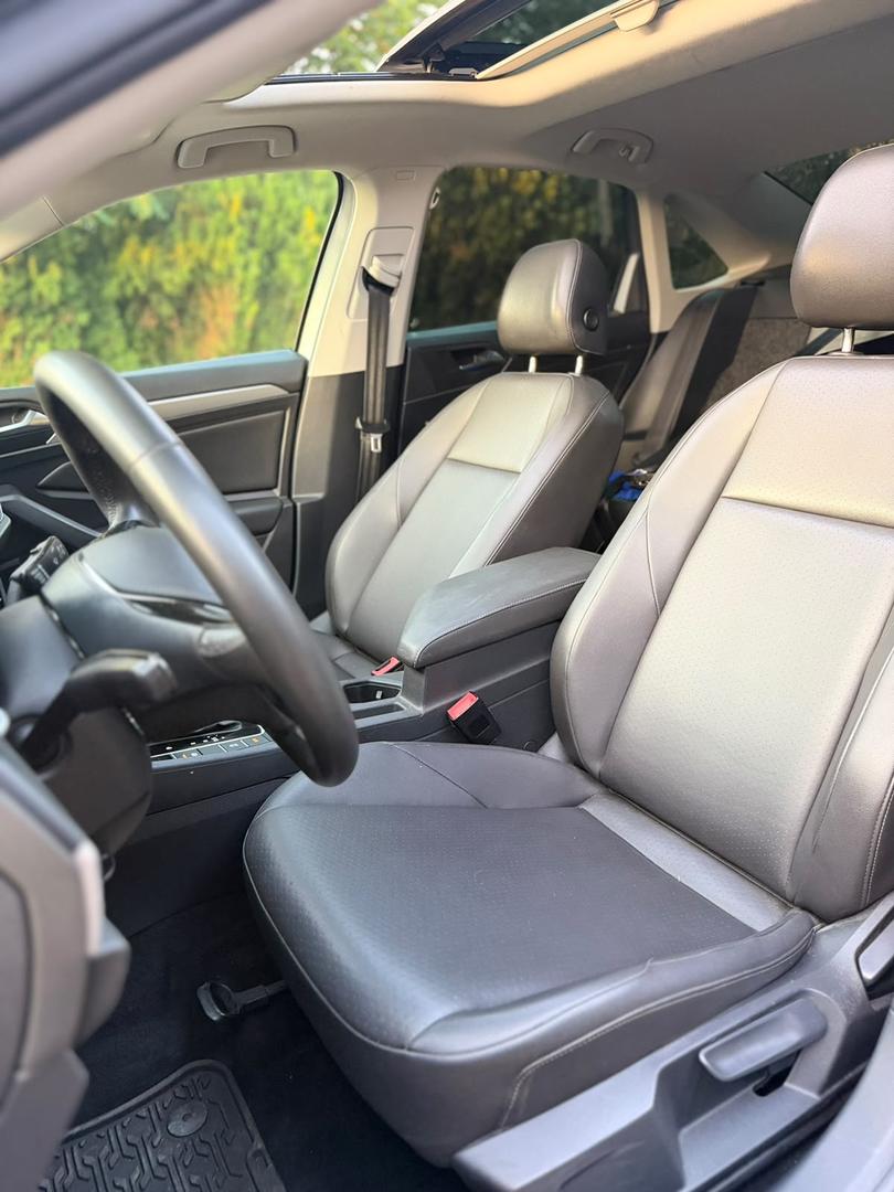 Volkswagen Jetta 2020 — photo 2