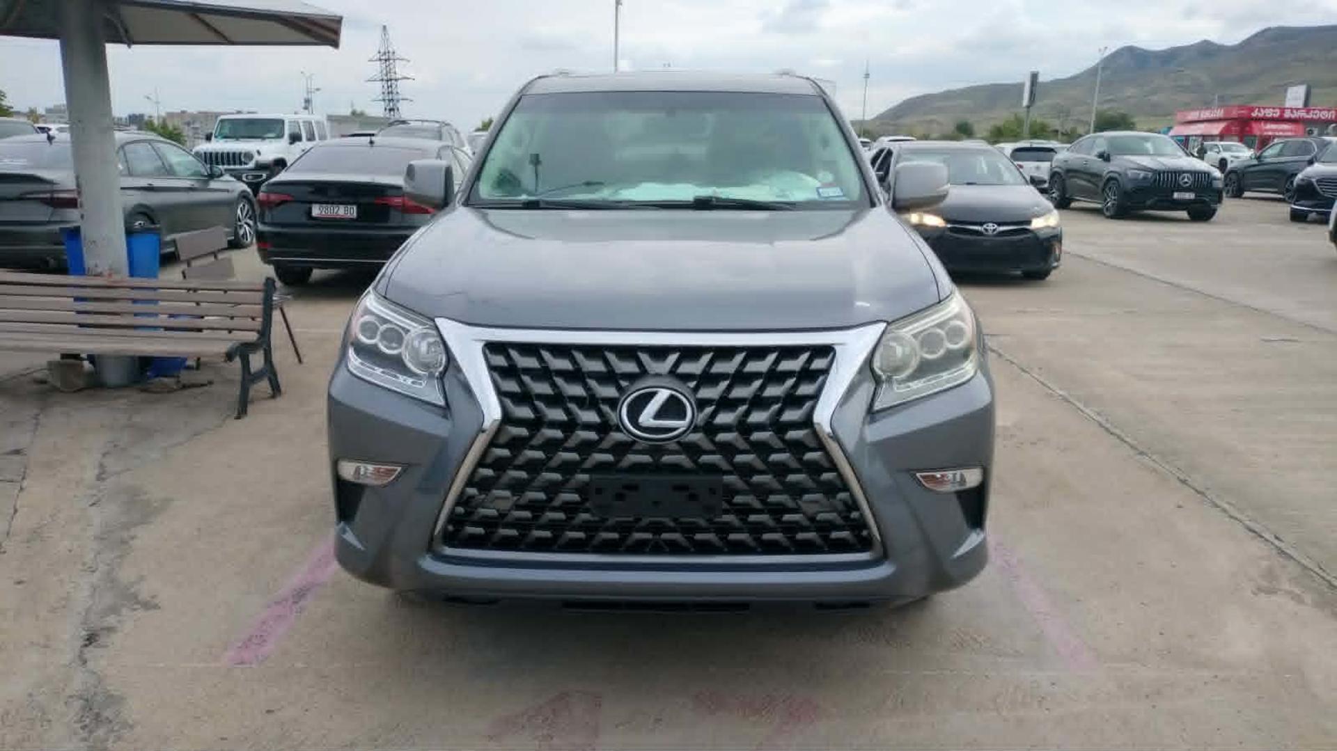 Lexus GX 460 2015 — photo 2