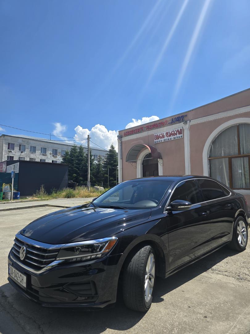 Volkswagen Passat 2020 — photo 2
