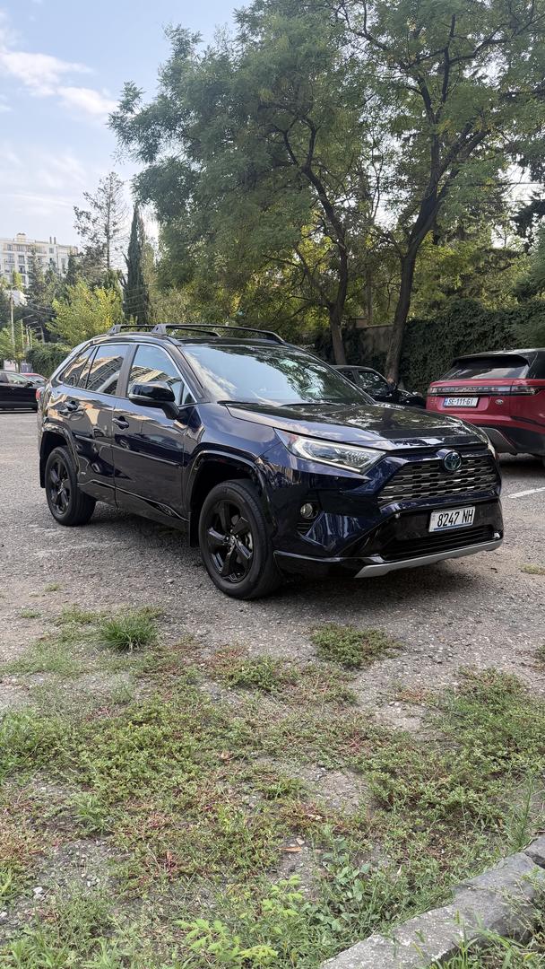 Toyota RAV4 2021 — photo 2