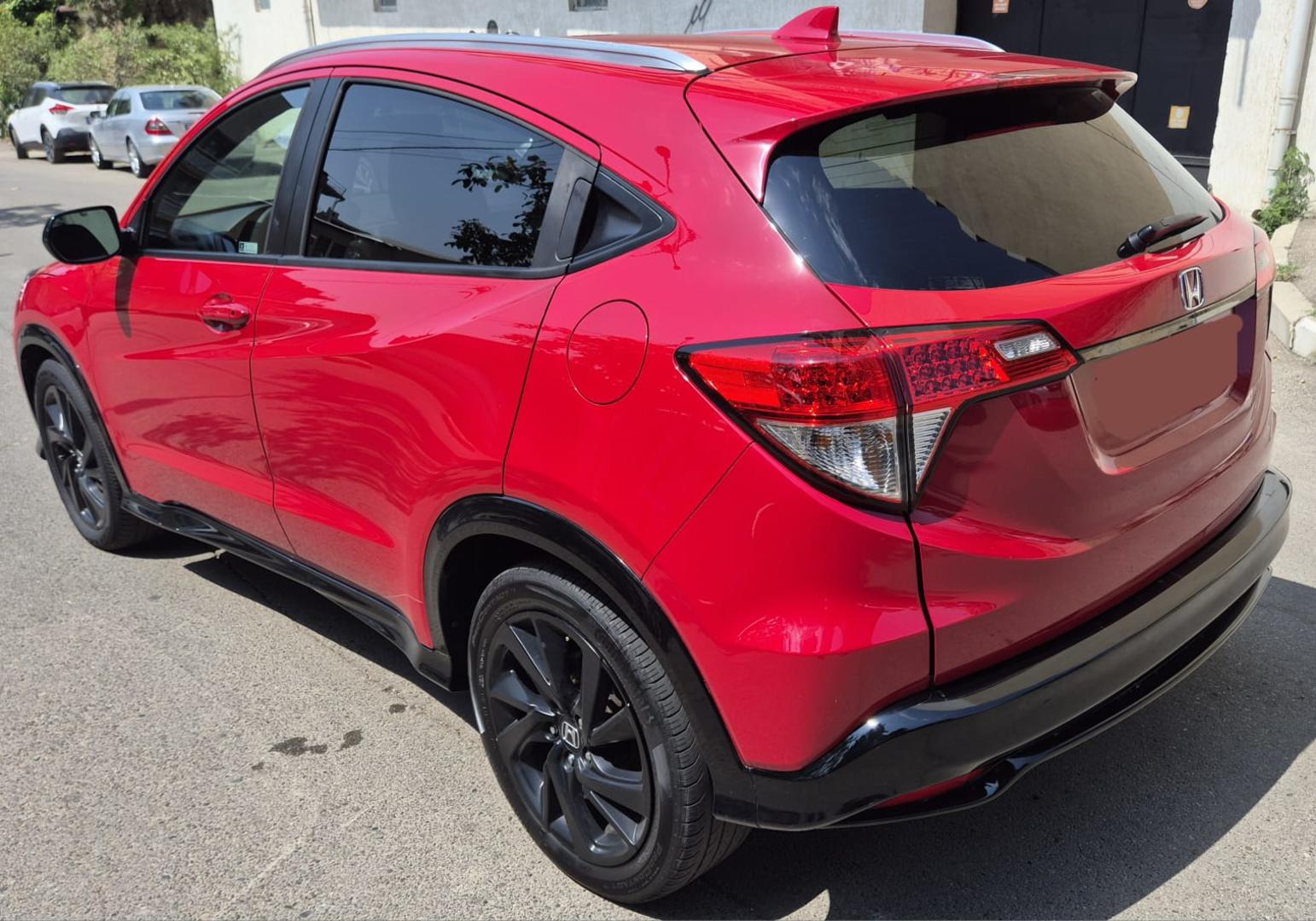 Honda HR-V 2022 — photo 2