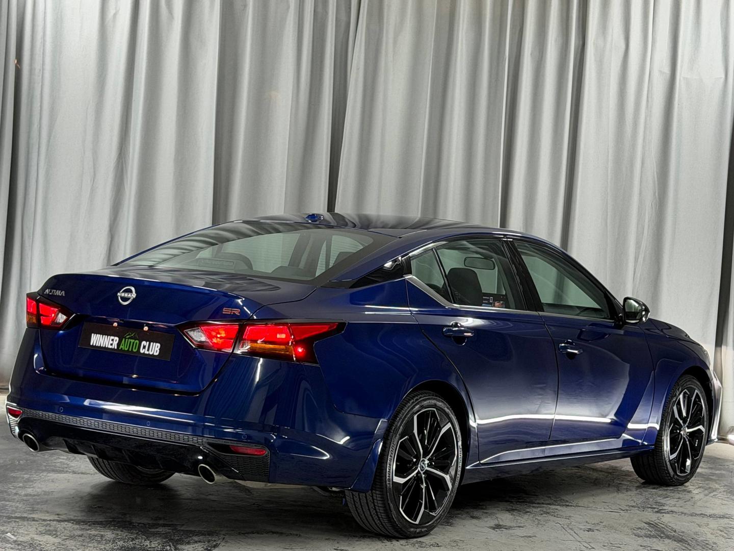 Nissan Altima 2023 — photo 2