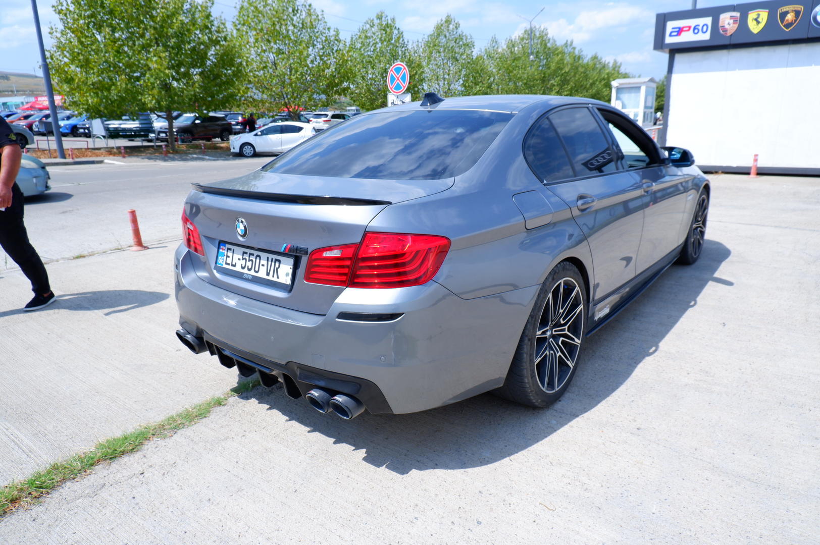 BMW 528 2014 — photo 2