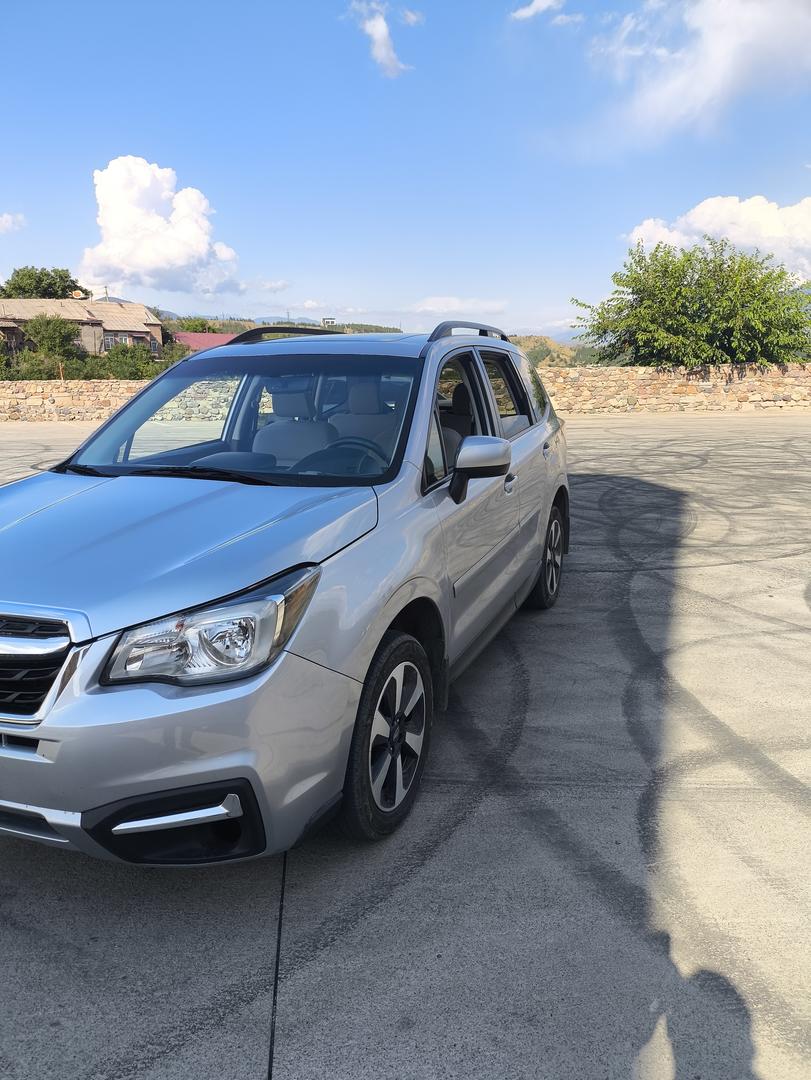 Subaru Forester 2017 — photo 2