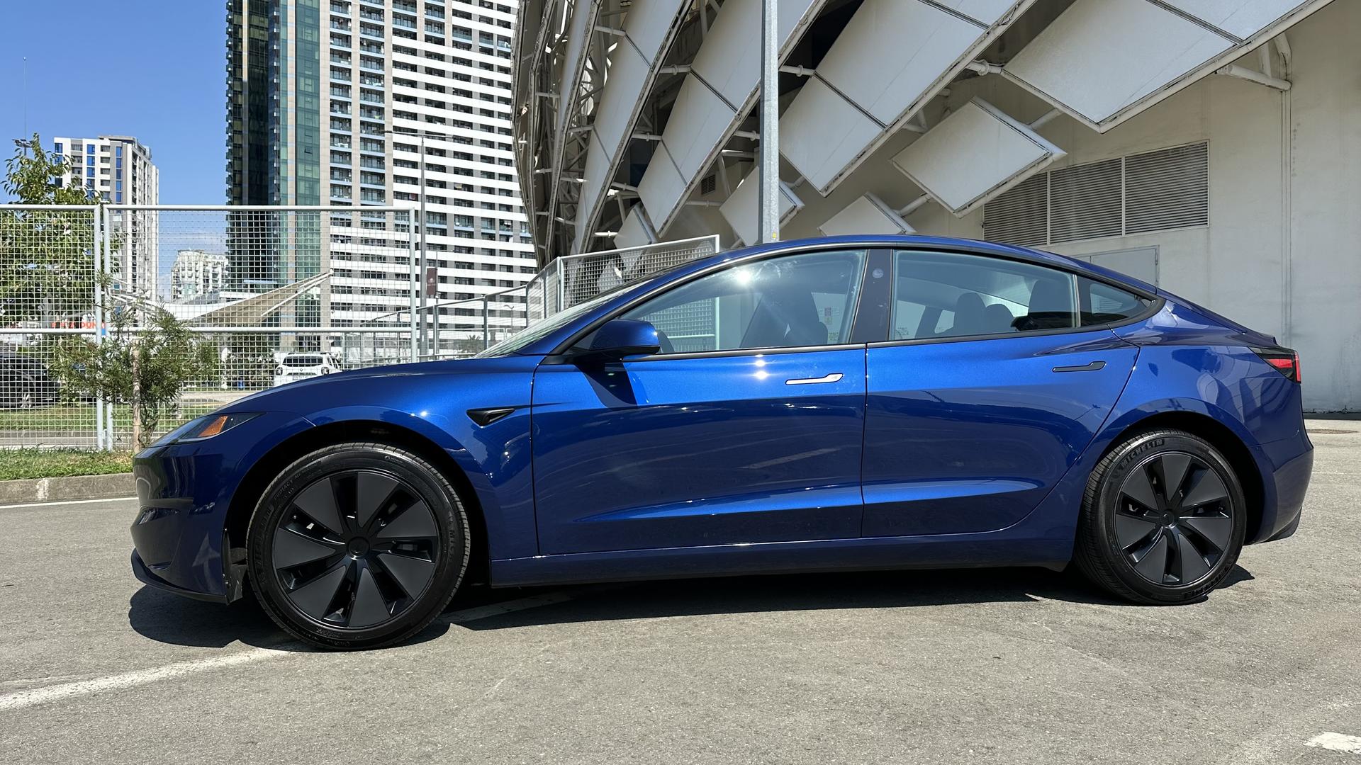 Tesla Model 3 2022 — photo 2