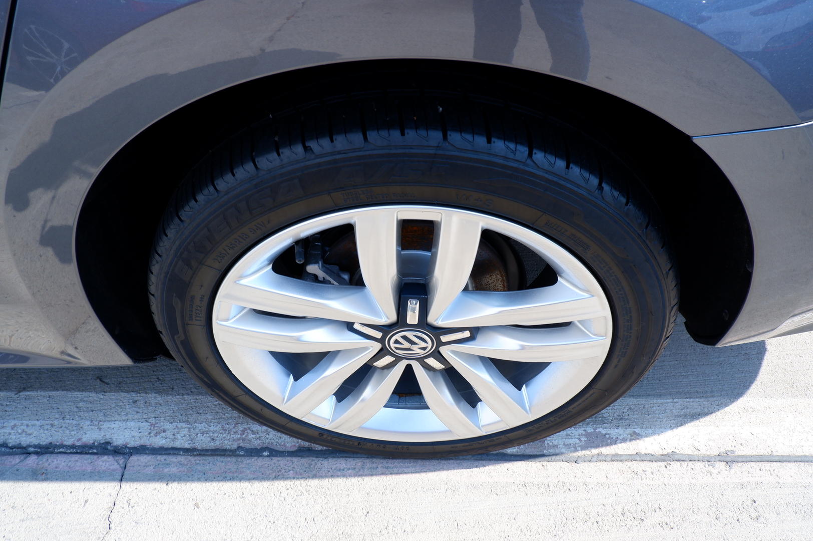 Volkswagen Passat 2017 — photo 2