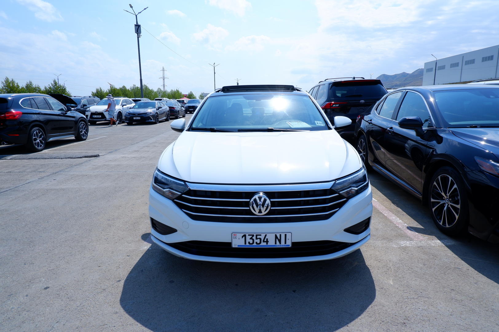 Volkswagen Jetta 2021 — photo 2