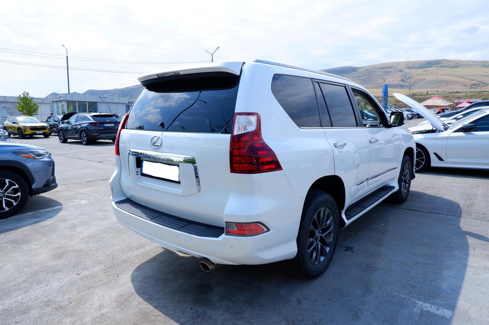 Lexus GX 460 2018 — photo 2