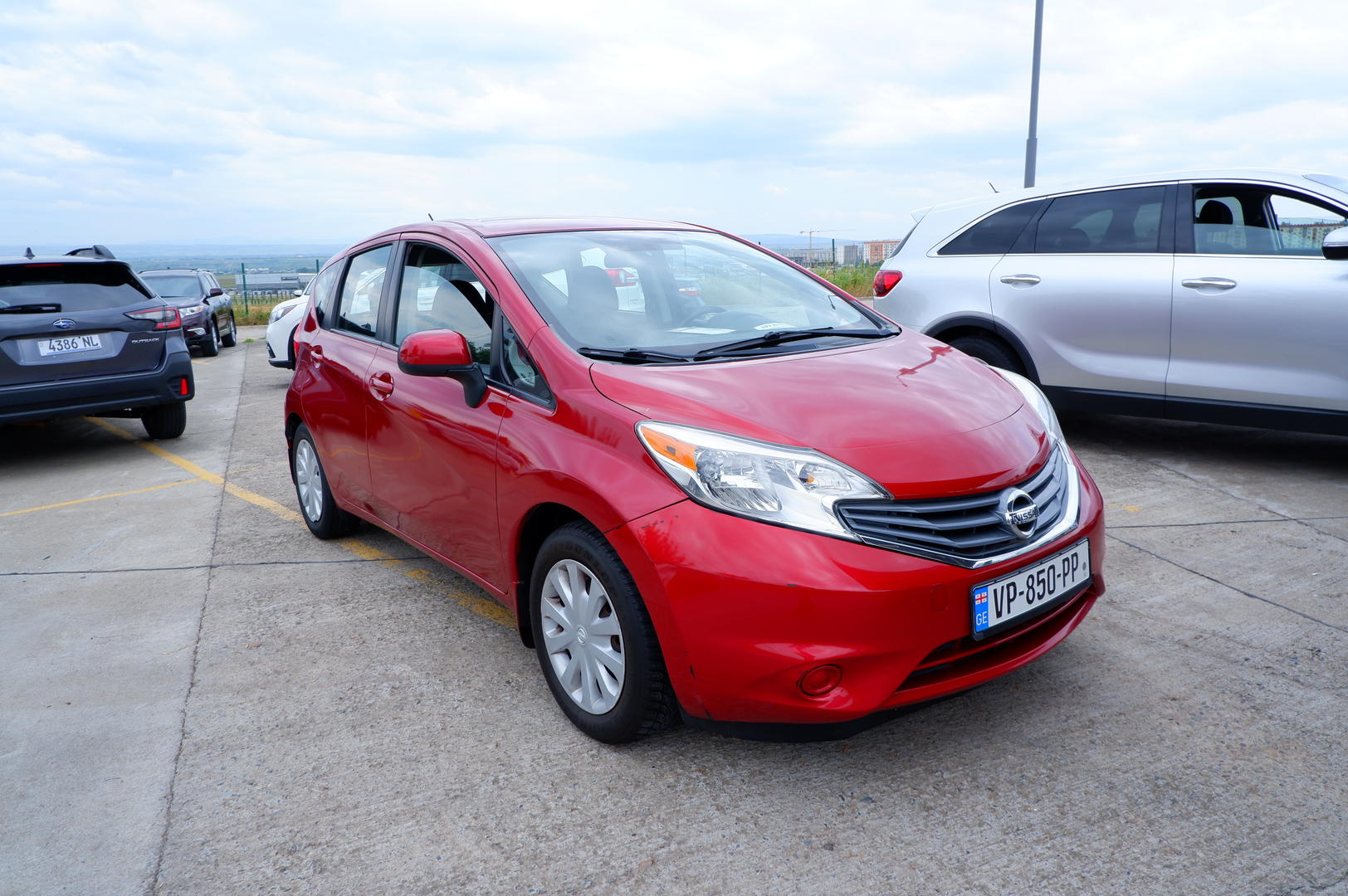Nissan Versa 2014 — photo 2