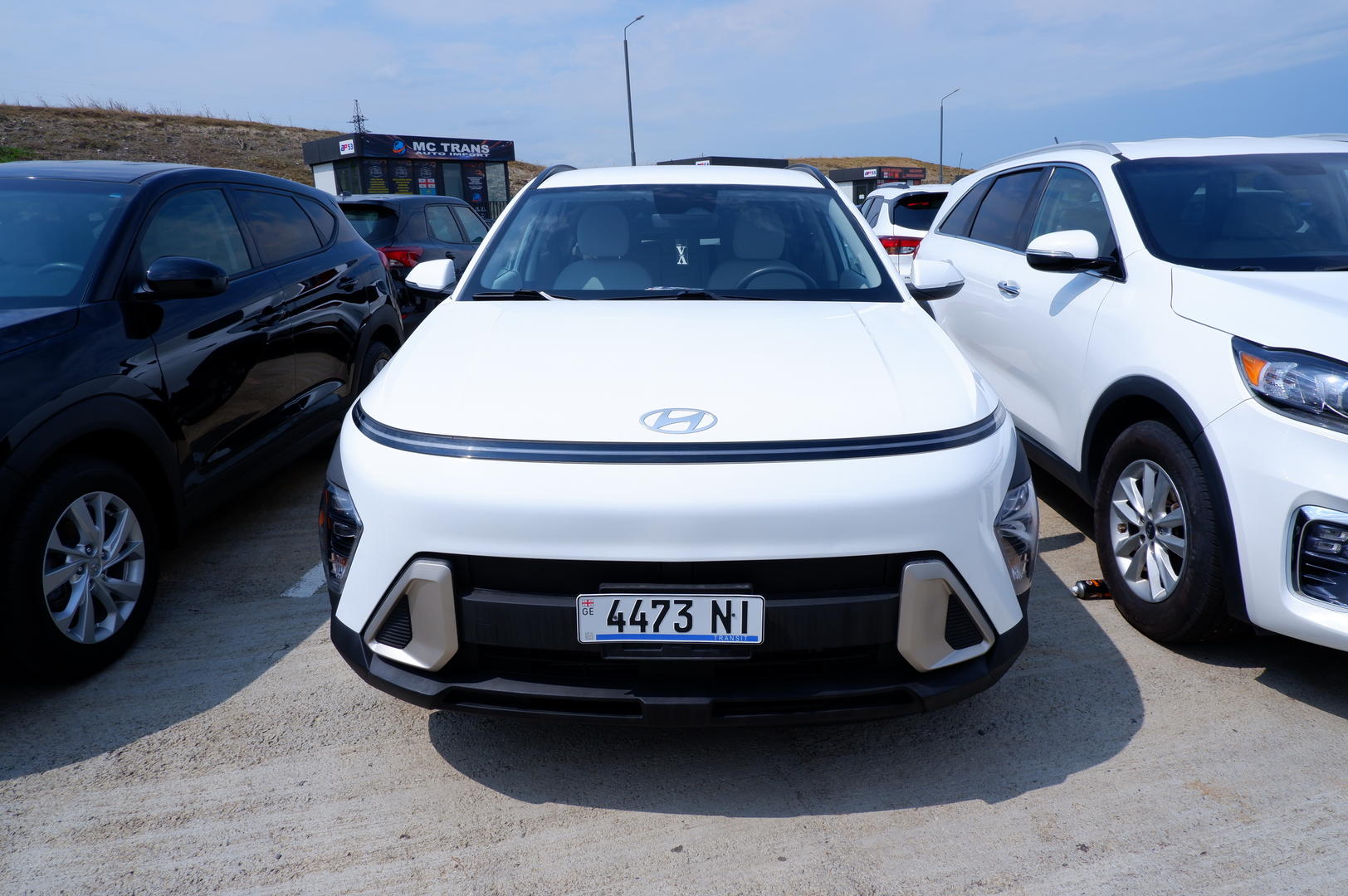 Hyundai Kona 2023 — photo 2