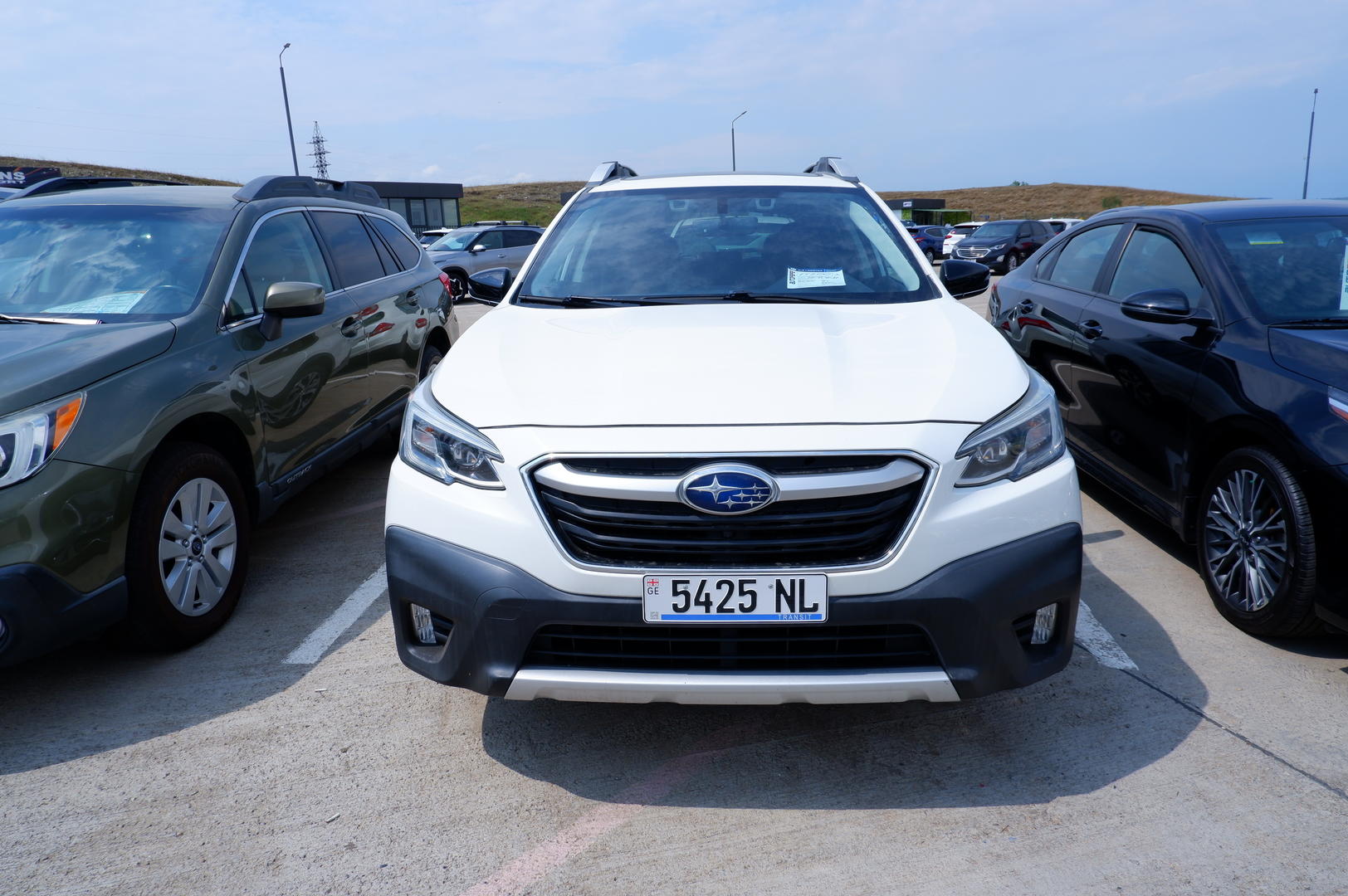 Subaru Outback 2020 — photo 2