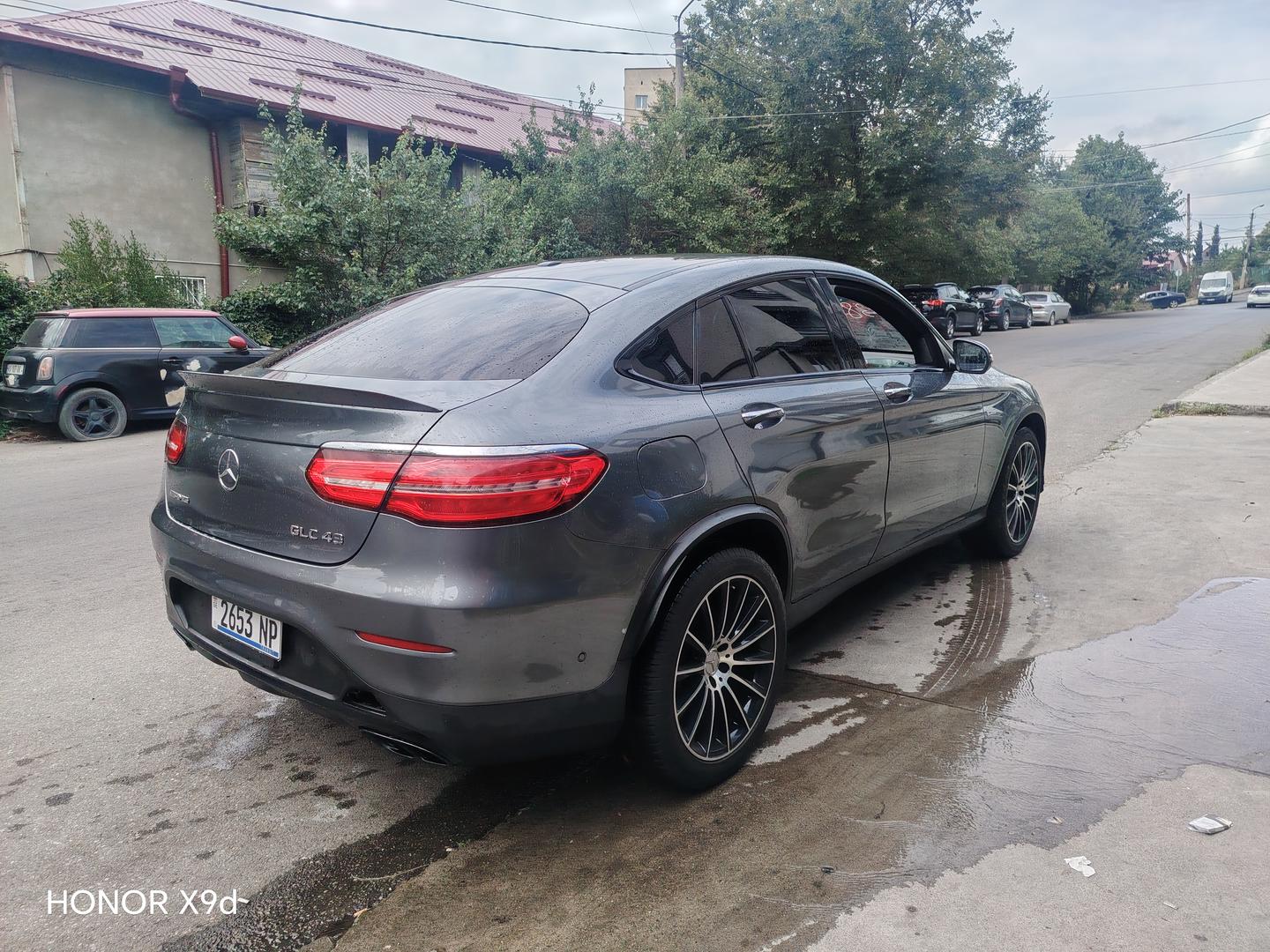 Mercedes-Benz GLC 300 2019 — photo 2