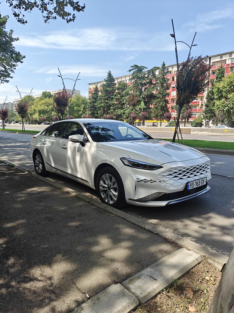 Kia K8