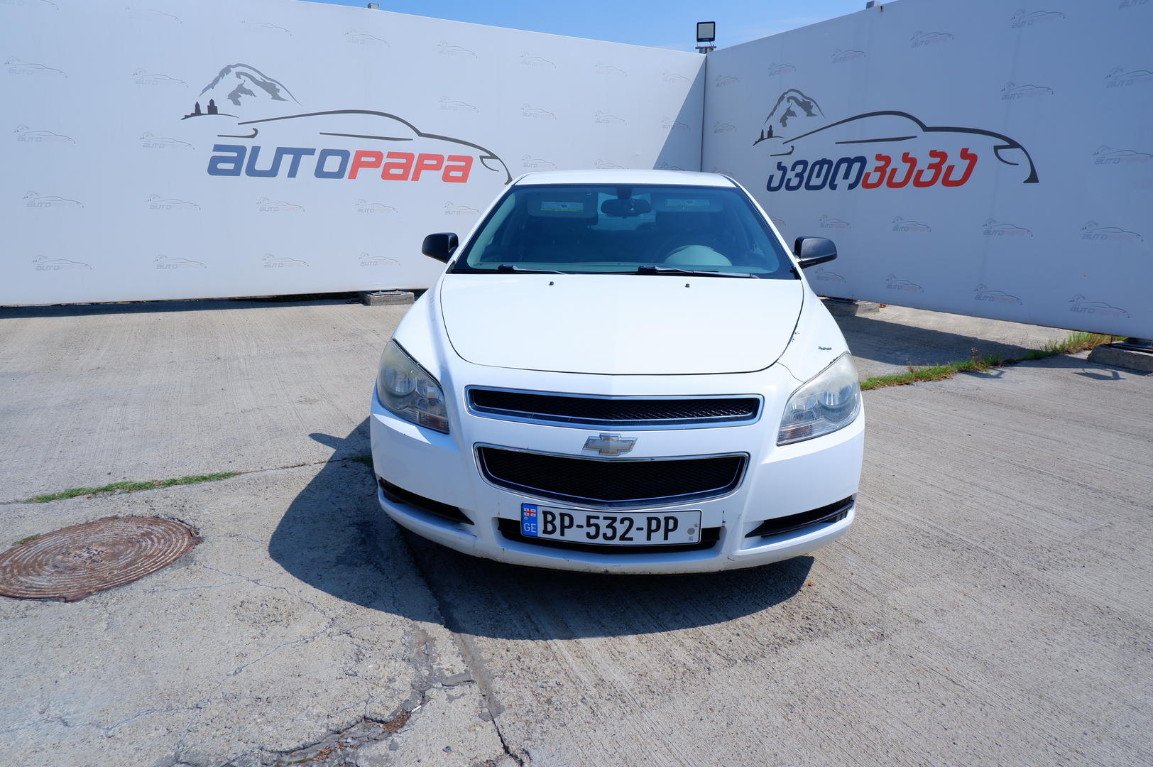 Chevrolet Malibu 2010 — photo 2