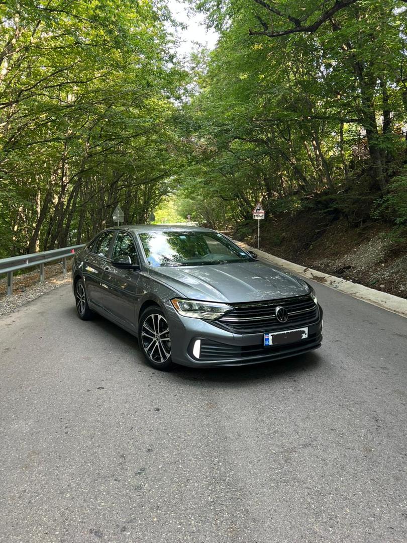 Volkswagen Jetta 2022 — photo 2