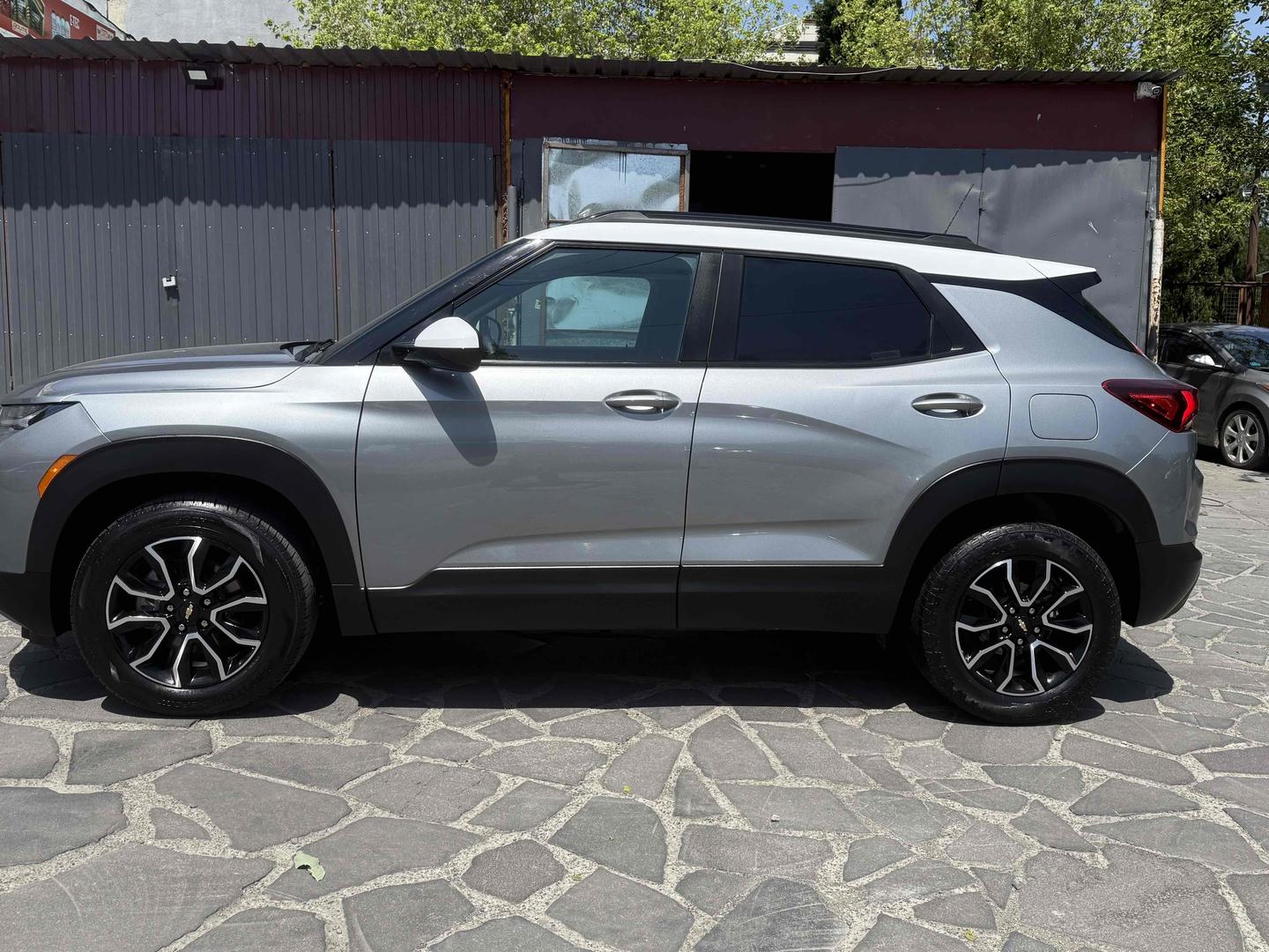 Chevrolet Trailblazer 2022 — photo 2