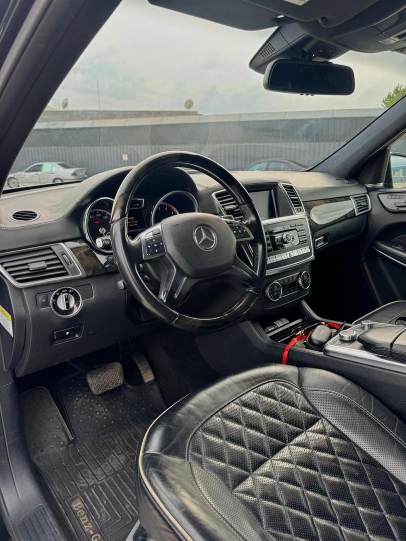 Mercedes-Benz GL 550 2014 — photo 2