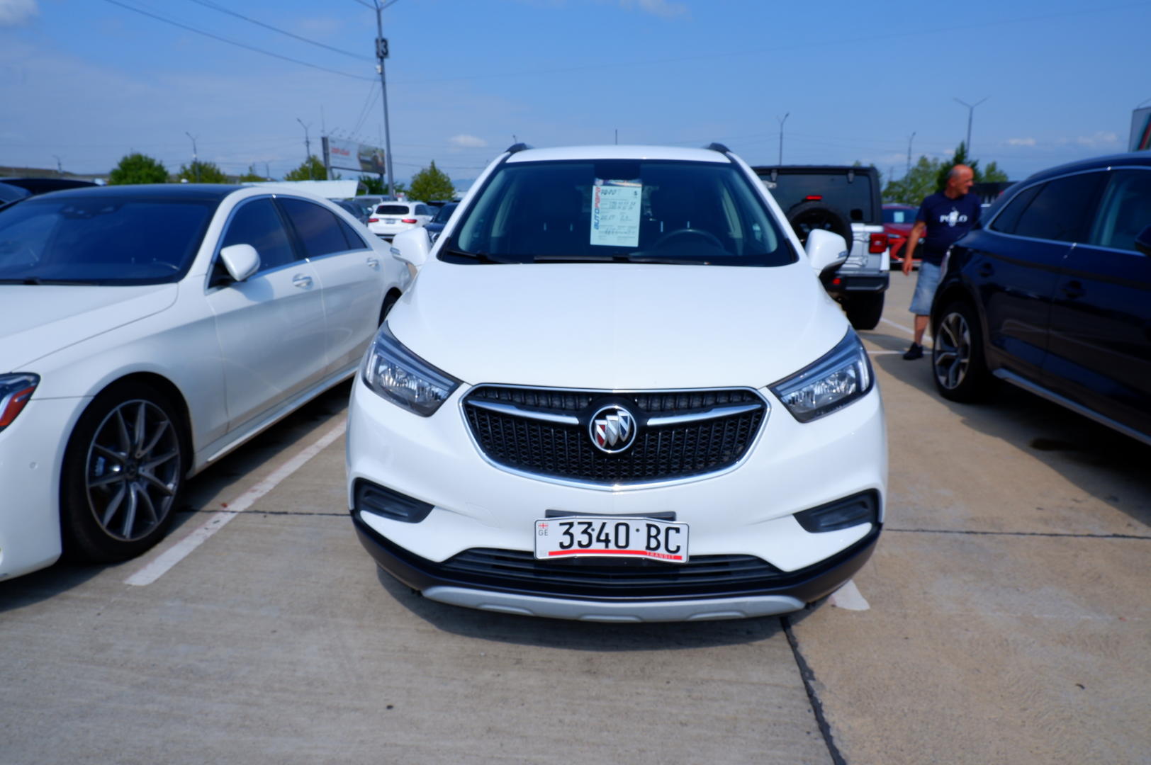 Buick Encore 2017 — photo 2